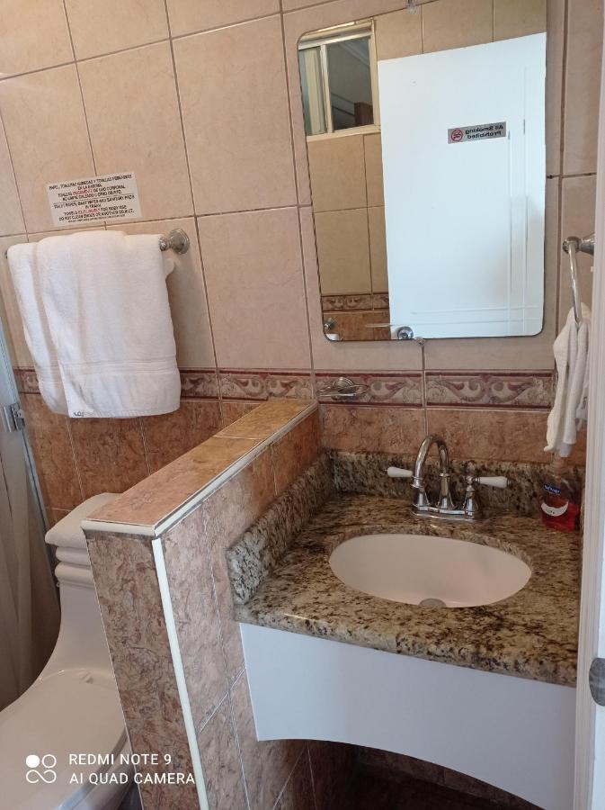 Suites Leon Rojo Tijuana Exterior foto